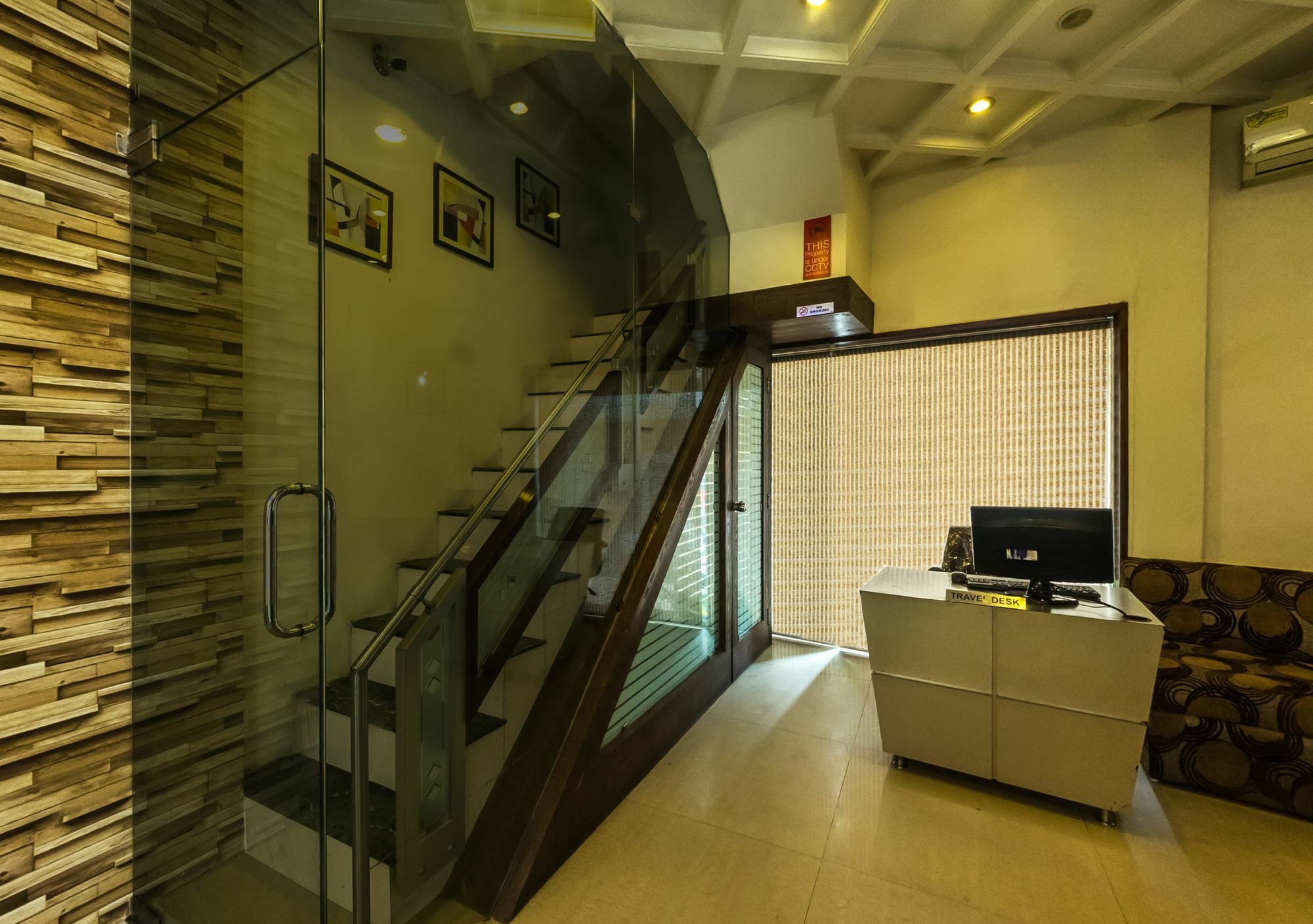 Oyo Flagship 19003 Hotel Rudra Mahal Ahmadabad Zewnętrze zdjęcie