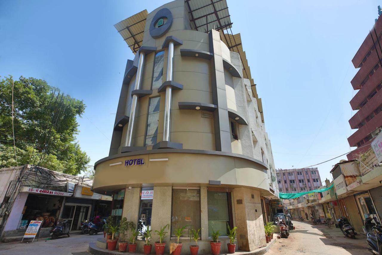 Oyo Flagship 19003 Hotel Rudra Mahal Ahmadabad Zewnętrze zdjęcie